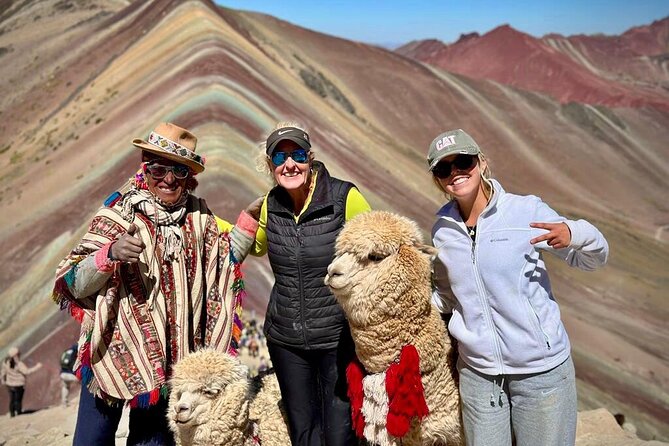 Rainbow Mountain Beat-the-Crowd: 7 AM Departure (Small groups) - The trail to Vinicunca is short, but altitude sets the pace