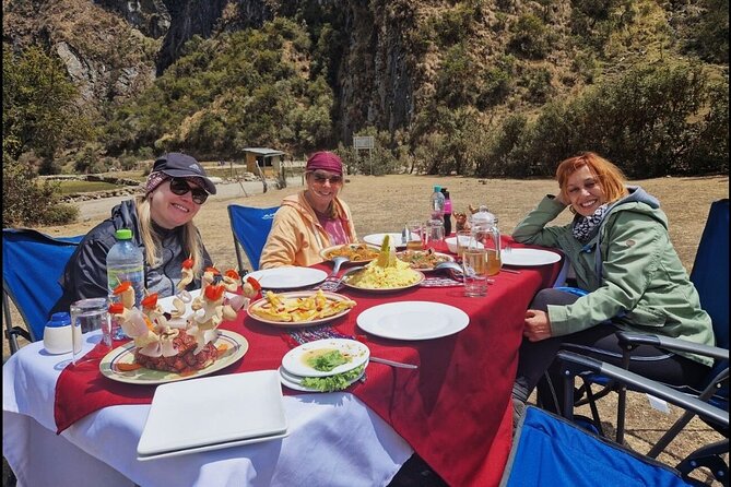Rainbow Mountain & Red Valley Premium Tour with picnic - The 30-minute walk into Red Valley