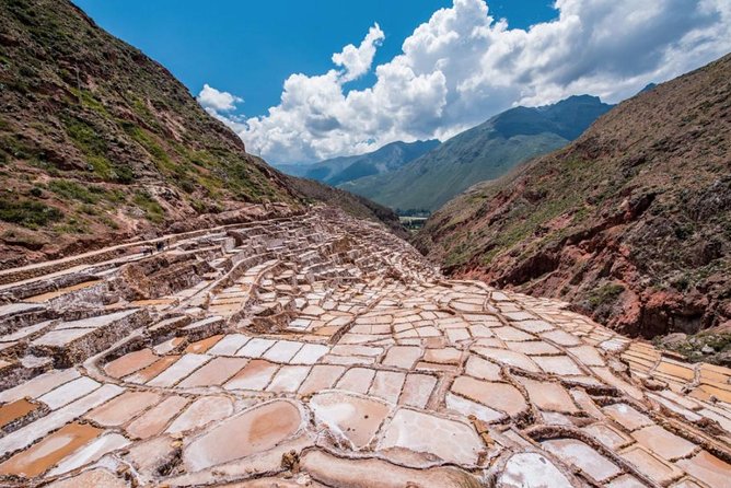 Sacred Valley: Chinchero, Maras, Moray, Ollantaytambo Private or Small-Group - What the guide adds