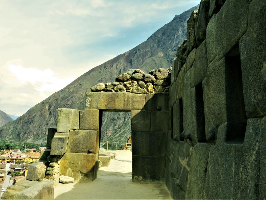 Sacred Valley & Machu Picchu by Train: 2-Day, 1-Night Tour - An early bus and a three-hour visit at Machu Picchu
