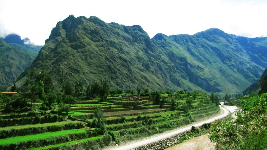 Sacred Valley & Machu Picchu by Train: 2-Day, 1-Night Tour - Moray and Maras show two sides of Andean ingenuity
