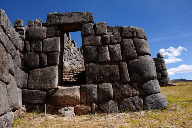 Sacsayhuaman Temple, Tambomachay and Puca Pucara Half-Day Tour - Puca Pucara explains the defensive network