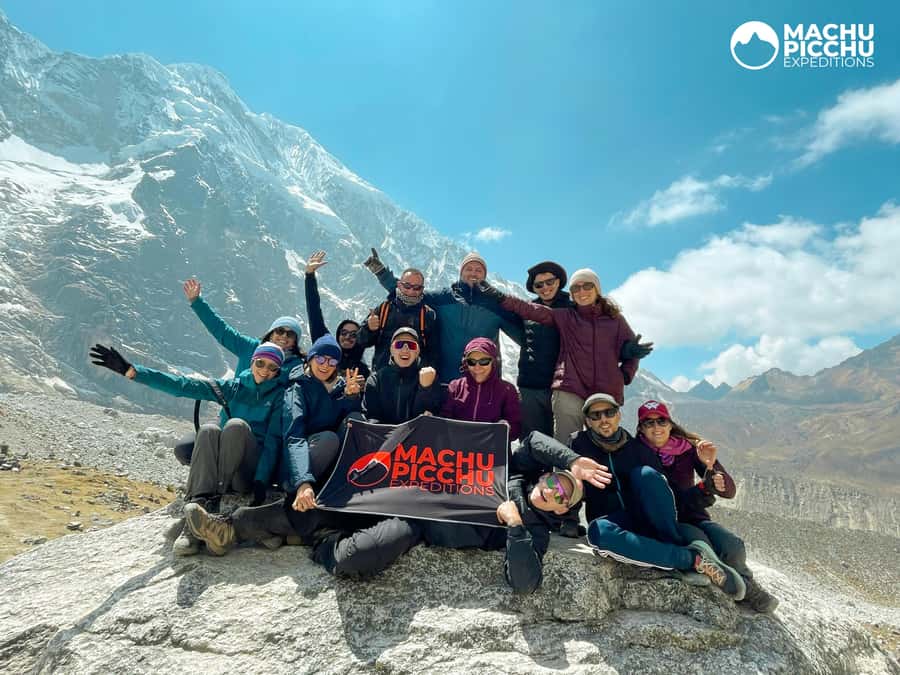 Salkantay Trek to Machu Picchu 5D/4N or 4D/3N by glamping - Day 1: 4 a.m. start, Humantay Lake and a glass-roof cabin