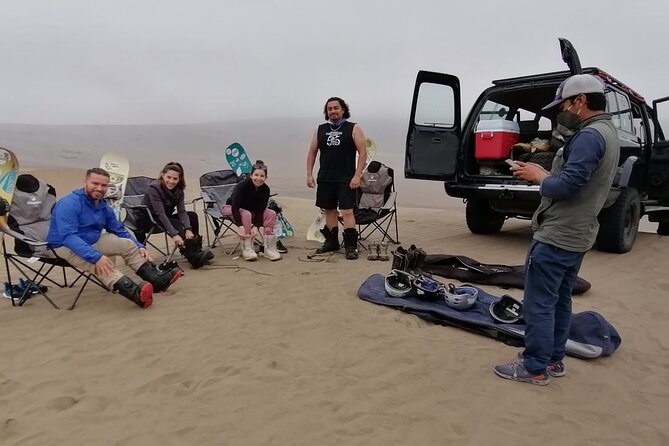 Sandboarding Experiance in Lima - A Toyota Land Cruiser and a true off-road run