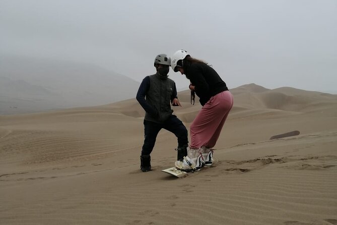 Sandboarding Experiance in Lima - Who will enjoy this most