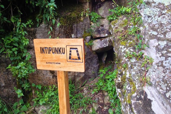 Short Inca trail to MachuPicchu || 2days - 1nigth || - Day one: from Ollantaytambo to the Sun Gate