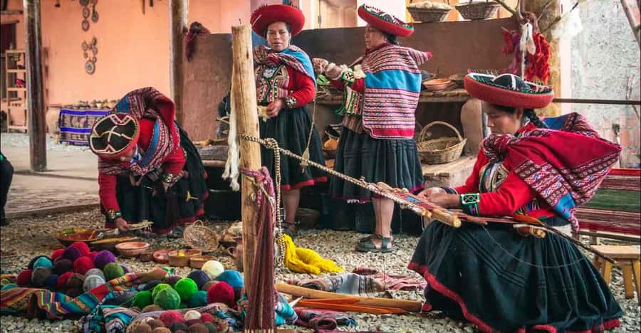 Super Sacred Valley with Transfer to Ollantaytambo - Maras Salt Mines and more than 4,000 pools