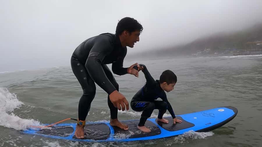 Surfing experience in Lima - A good choice for families and mixed-age groups