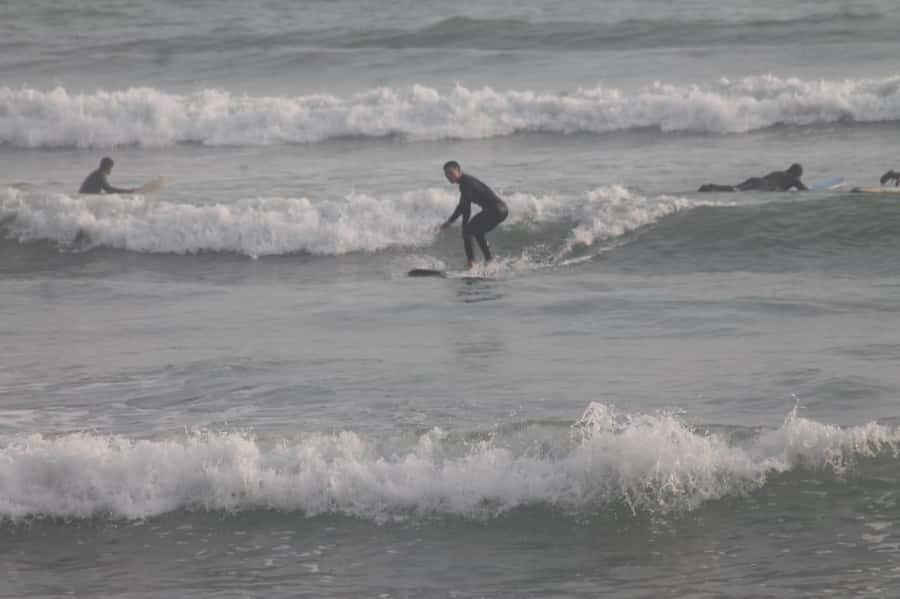Surfing experience in Lima - Languages, instructors, and the feel of the lesson
