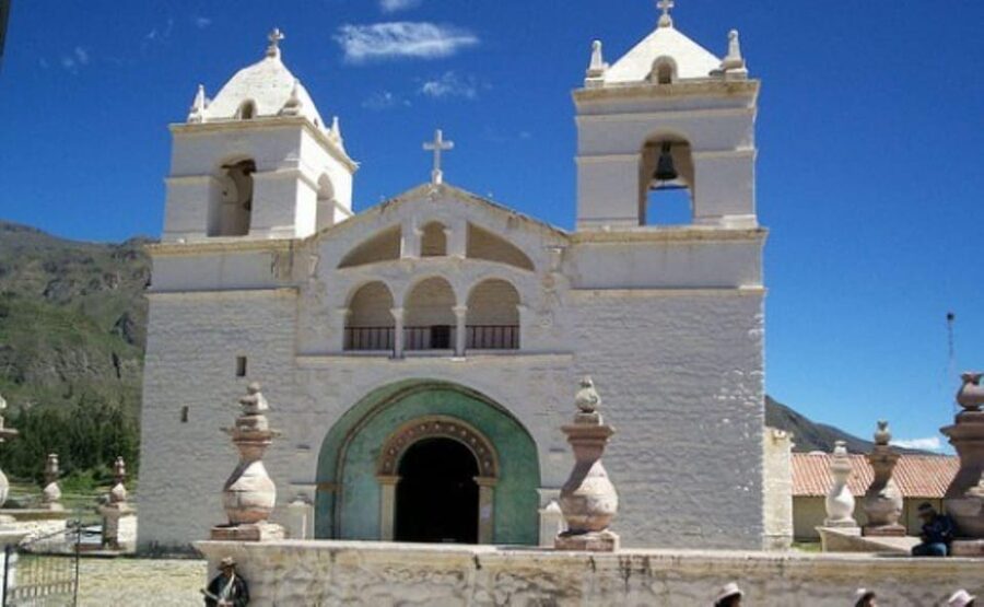 Tour Fullday Colca Canyon with Breakfast and Typical Lunch - Chacapi hot springs at 11:30 AM