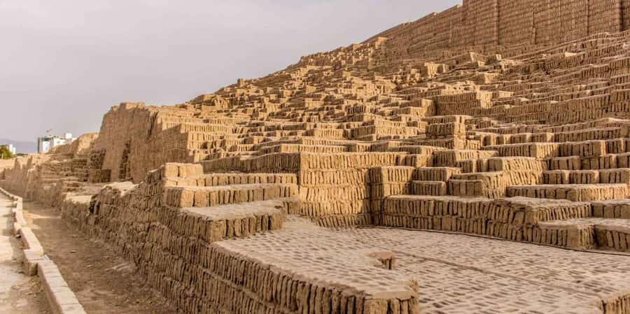 Tour Huaca Pucllana: Pyramids and Pre-Columbian Antiquity - Key points to know before booking