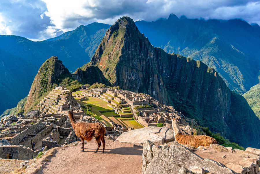 Tour Machu Picchu + Mountain of Huayna Picchu 2 days - Why two days makes Machu Picchu easier