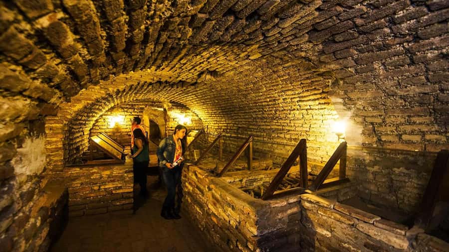 Tour of Lima with a visit to the catacombs of San Francisco. - Who should book this Lima tour