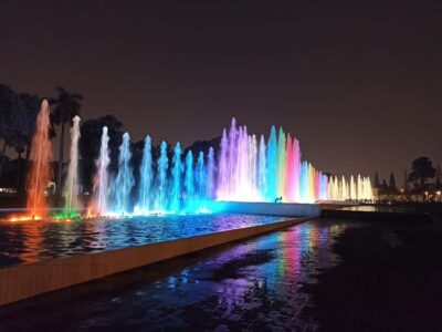 Tour to the magical water circuit with dinner and dance show