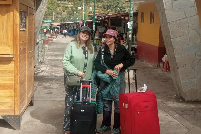 Transfer from Cusco to Ollantaytambo - Reaching Ollantaytambo and the Train Station