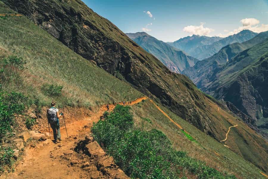 Trek to Choquequirao 4 days - Day 2: The Climb to Choquequirao