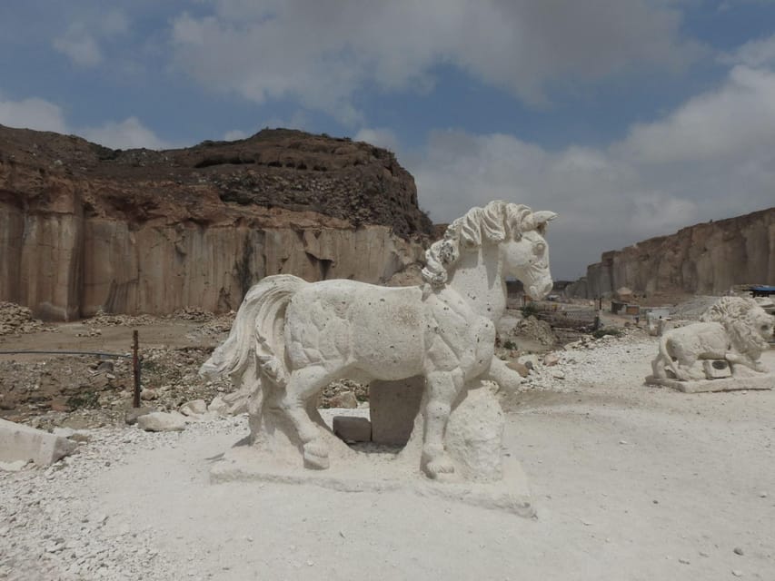 Trek to the Route of the Sillar and Culebrillas in Arequipa - Entering the Añashuayco Quarry