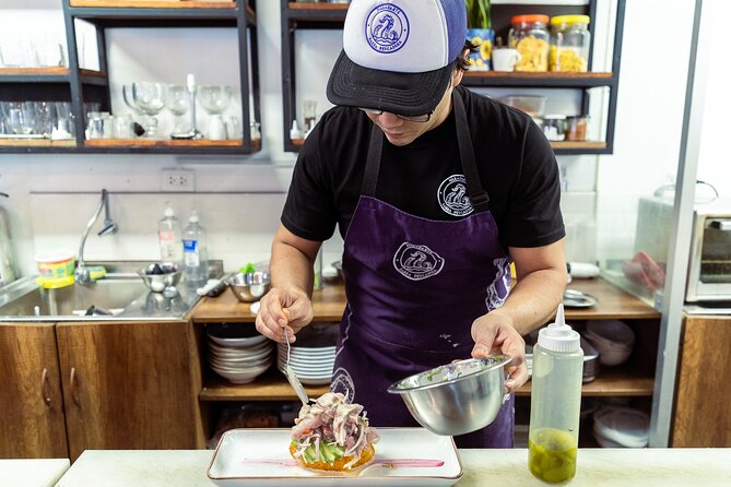 Trending Flavors: Miraflores Walking Tour Including Food and Drinks Tasting - Lucas bakery and the sweet side of Miraflores