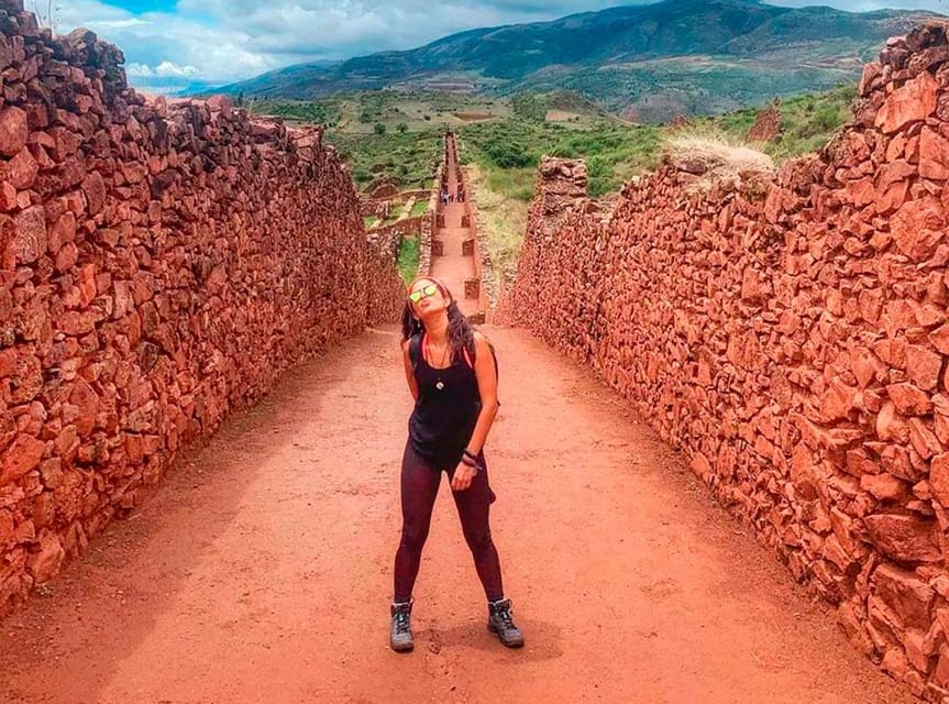 Valle Sur Cusco | half day - Andahuaylillas Chapel and its gold leaf interiors